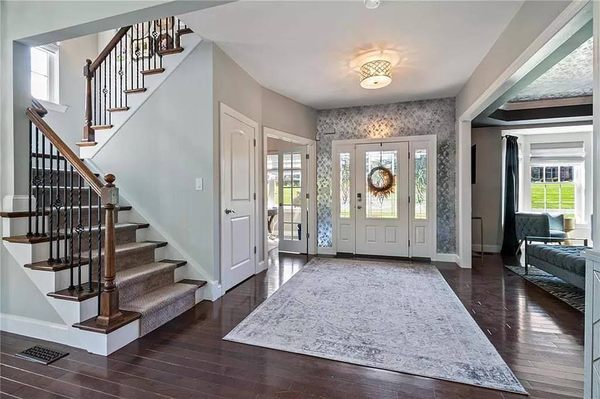 Mahtomedi Wallpapering interior design